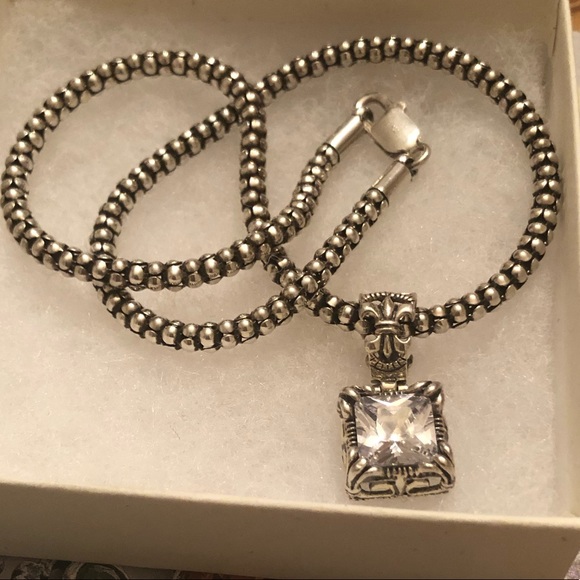 Silpada Sterling Silver Cubic Zirconia Uptown Pendant Necklace - Picture 6 of 16